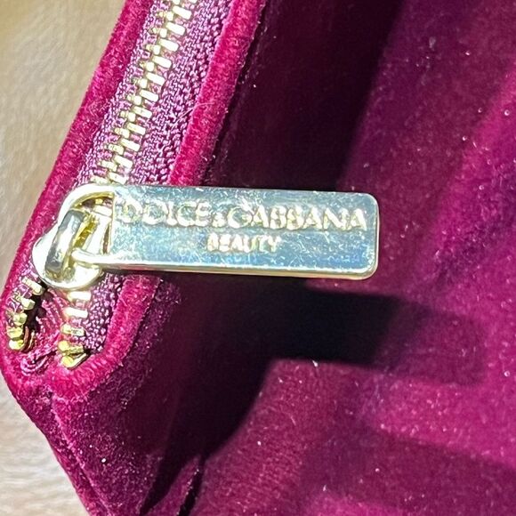 Dolce & Gabbana Suede Velvet Red Velour Maroon Cosmetic Pouch - Picture 5 of 5